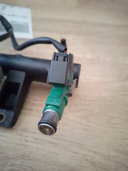 Vstřiky s lištou a kabel. svazkem - Peugeot 206 - 6