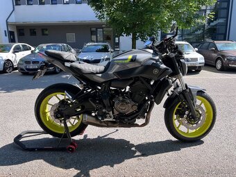 Yamaha MT07 - 6
