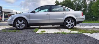 Volkswagen Passat B5 2.8 V6 syncro 142kw - 6