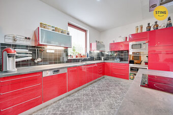 Rodinný dům s projektem na apartmánový dům se zahrad, 133314 - 6