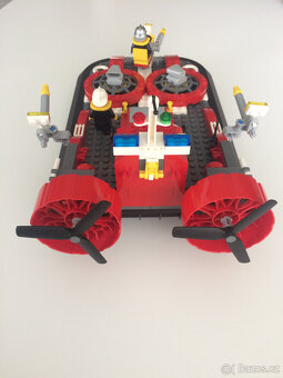 Lego City 7944 Hasičské vznášedlo - 6