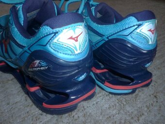 MIZUNO - běž.boty - 6