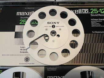 magnetofonové pásky Maxell 18cm + alu cívky - 6