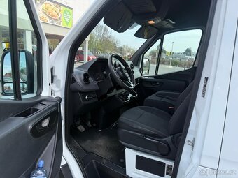 MERCEDES-BENZ SPRINTER - 6
