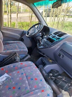 Mercedes-Benz Viano W638 - 6