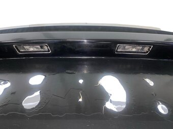 Zadní nárazník bílá barva LB9A/teď černá folie VW Scirocco 3 - 6