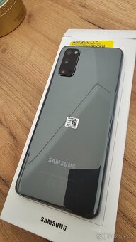 Samsung Galaxy S20 - 6