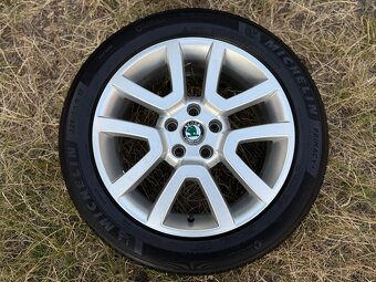 Kompletní letní Alu Škoda SPITZBERG - 225/50 R17 XL - 5x112 - 6