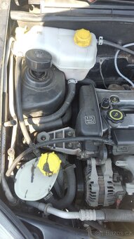 Ford Puma 1,7 r 2000 - 6