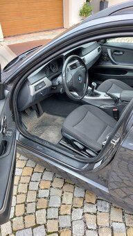 BMW e91 320d 120kw manuál - 6