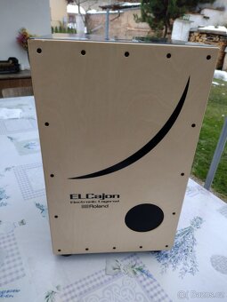 Roland EC-10 EL Speciální cajon - 6