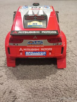 Prodám sběratelské auto Mitsubishi Pajero EVO - 6