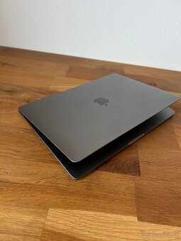Macbook PRO 13” 2022 M2 8GB 256GB - 6