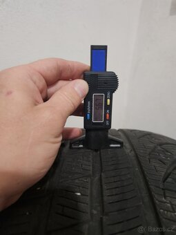 245/40 r19 zimni - 6