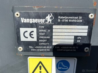 Koště na smykový nakladač EURO-NORM 185cm - 6