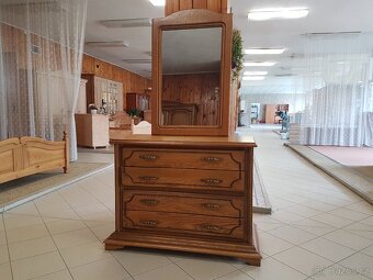 LOŽNICE RUSTIKÁLNÍ SKŘÍŇ MÁ POSUVNÉ DVEŘE - 6
