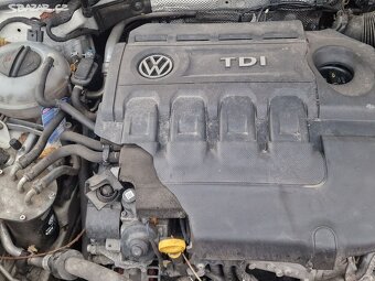 bouraný Volkswagen Golf 7 - 6