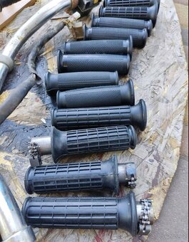 Řidítka rukojeť plynů rukojeť gumová M72 Dněpr Ural K750 - 6