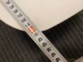 Designová bílá židle na kolečkách - 6