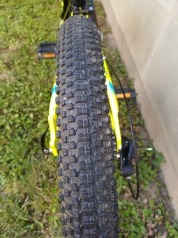 GT Stomper 20 Prime Neon Yellow - 6