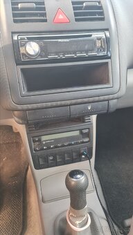 VW Polo 1.0 - 6