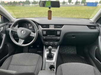 Škoda Oktavia 3 - 6