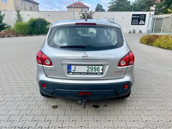 Nissan Qashqai 2,0i 104kW 4x4 - 6