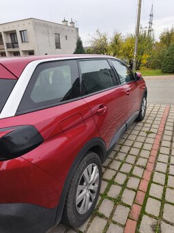 Peugeot 5008 1.2 96kw rok 2020 - 6