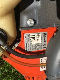 MOTOROVÝ VYŽÍNAČ TRÁVY MAC SPARTA 250 s - 6