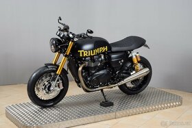 Triumph Thruxton R - 6