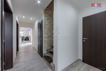 Prodej rodinného domu, 198 m², Sadov - 6