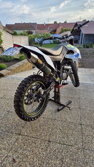 UM DSR EX 125 EFI - 6