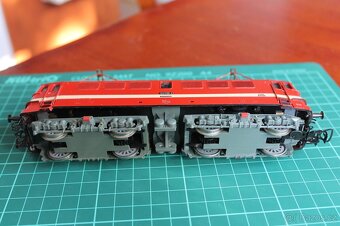 H0 PIKO BR 242 DR - 6