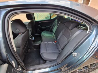 Škoda Superb 2.0 TDI 110kw - 6