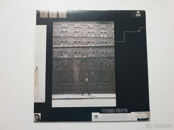 Black - Wonderful Life LP - 6