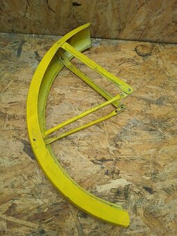 Babetta 207 přední blatník - 6