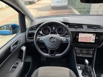 Volkswagen Touran 1,5 TSI DSG Highline 7míst - 6
