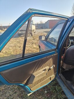 ŠKODA FAVORIT 135L - 6