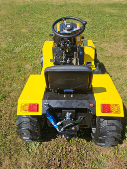 Malotraktor Tauros ZX18D - 6