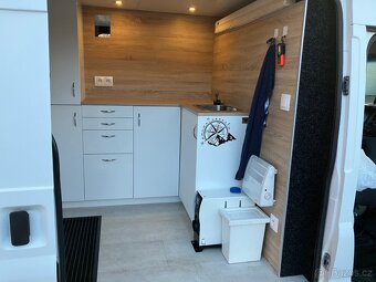 Obytná dodávka FORD TRANSIT - 6