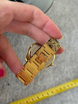 Zlaté hodinky guess - 6