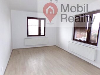 Dvoupodlažní rodinný dům s pozemkem po částačné rekonstrukci - 6