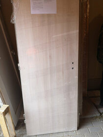 Dveře vnitřní 70cm, levé i pravé - 6