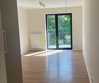 Prodej bytu 1+kk/B, 27 m2 + 4 m2, Praha 8-Kobylisy - 6