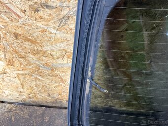OKNO PÁTÝCH DVEŘÍ AUDI A6 4F KOMBI - 6