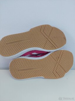 Sálová obuv Adidas, vel. 34 - 6