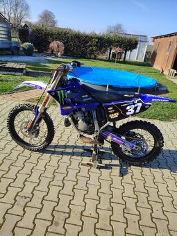 Yamaha YZ 125 - 6