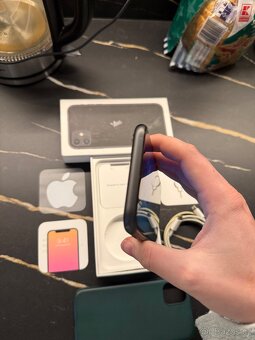 iPhone 11 64gb - Nejnovější iOS - 6