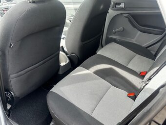 Ford Focus 1.8i 92kw, r.2010, 1.maj.,serviska, STK, klima - 6