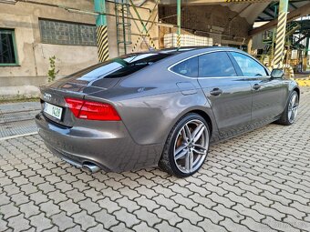 Prodám Audi A7, 2011 rok, 3l diesel (180 kw), skvělý stav. - 6